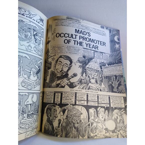 MAD #232 The Great American Hero Satire Magazine Comic Book 1982 July Vintage - Picture 4 of 5